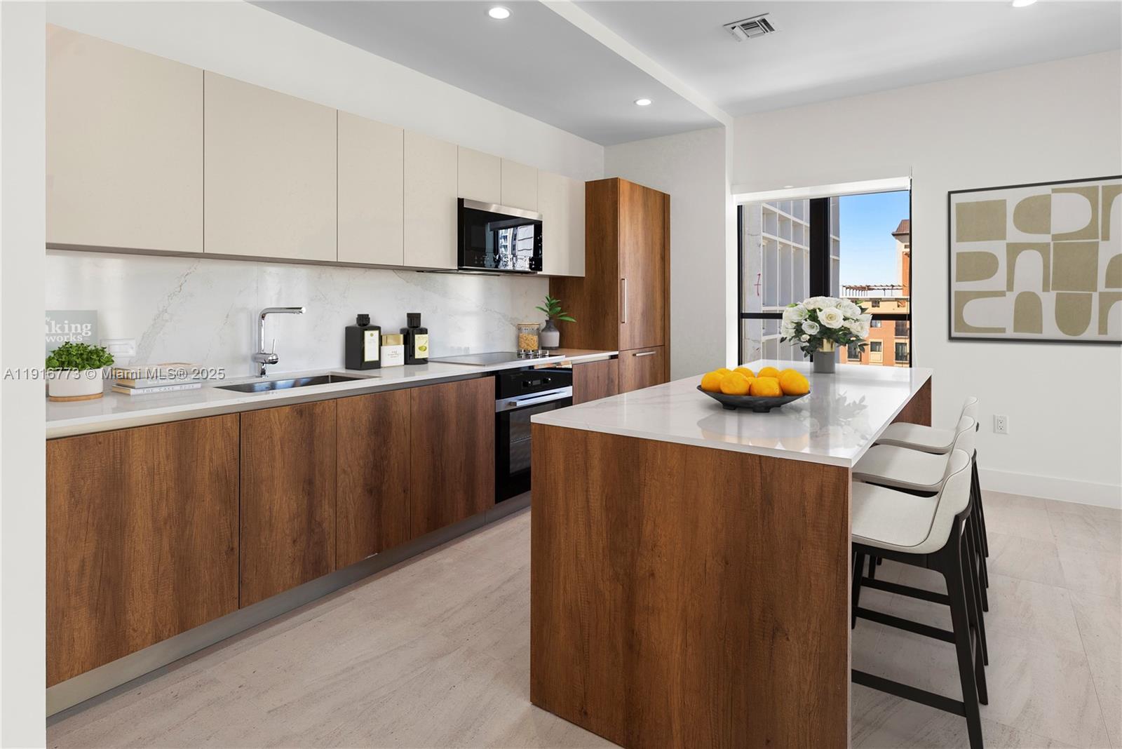 701 Valencia Ave # 704