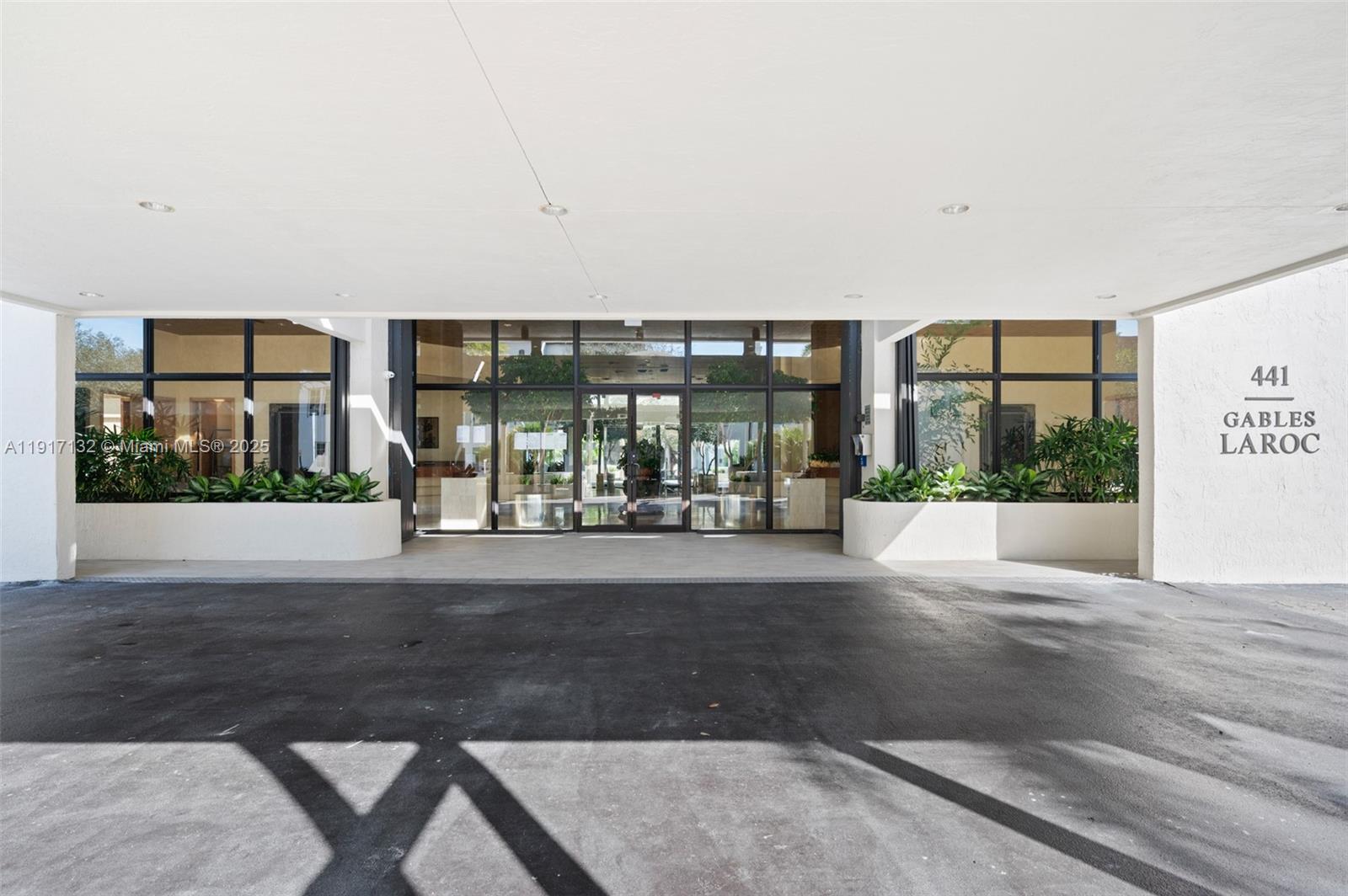 441 Valencia Ave # 1201