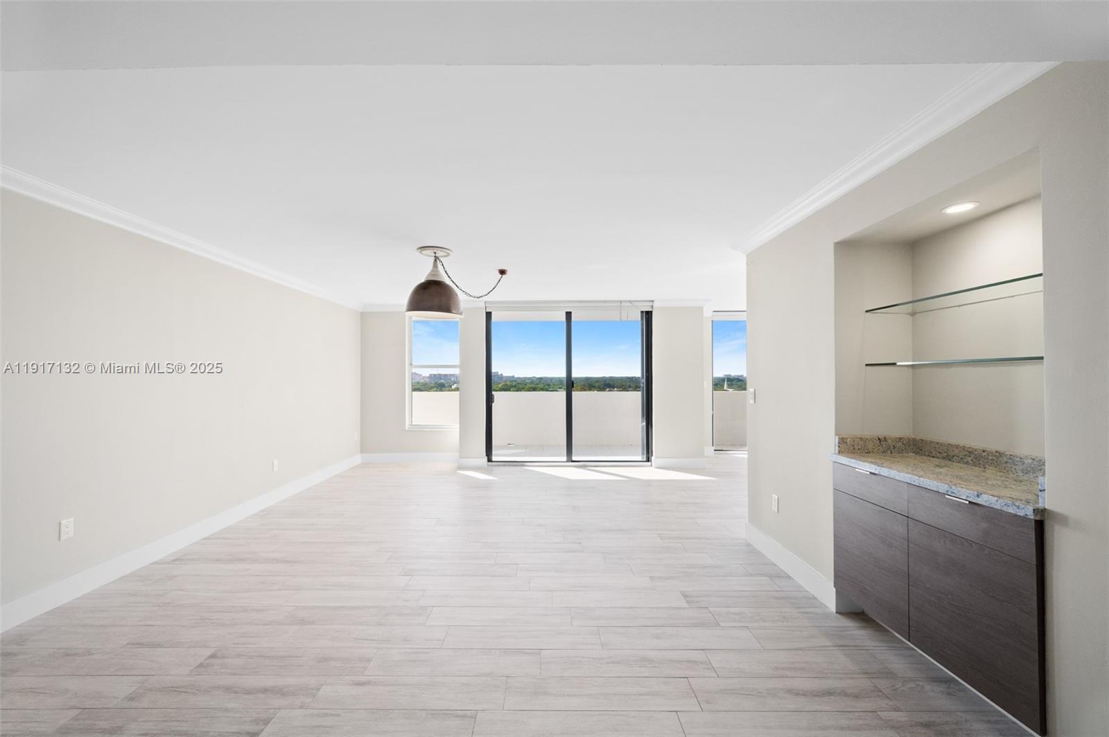 441 Valencia Ave # 1201