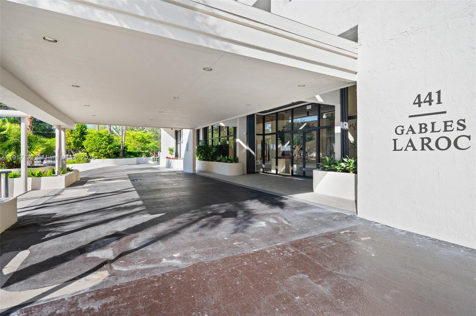 441 Valencia Ave # 1201