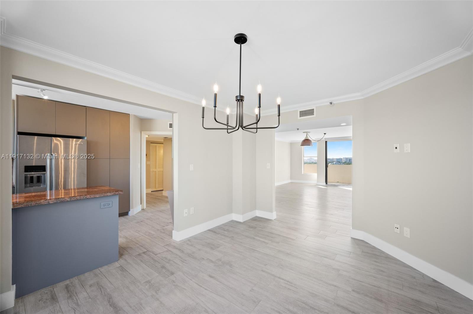 441 Valencia Ave # 1201