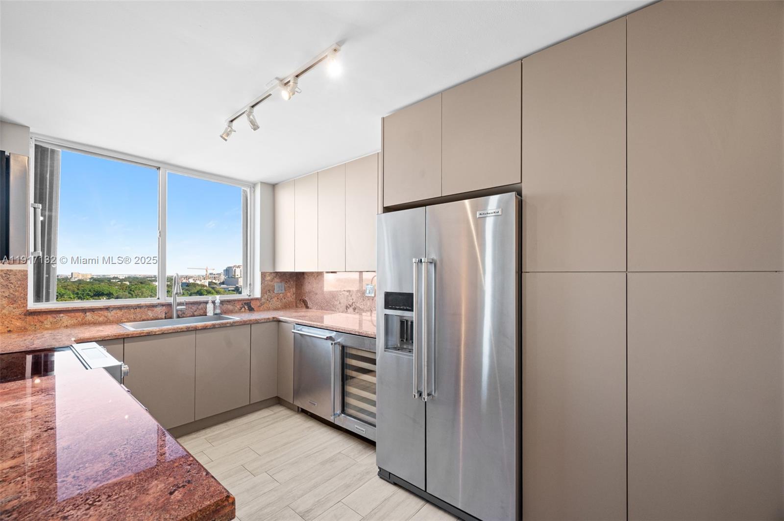 441 Valencia Ave # 1201