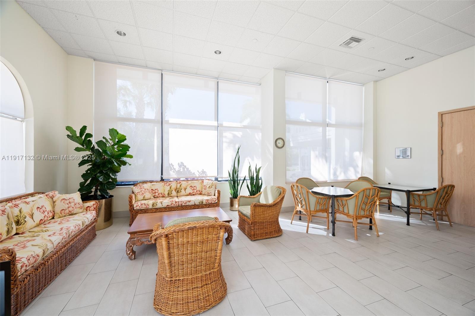 441 Valencia Ave # 1201