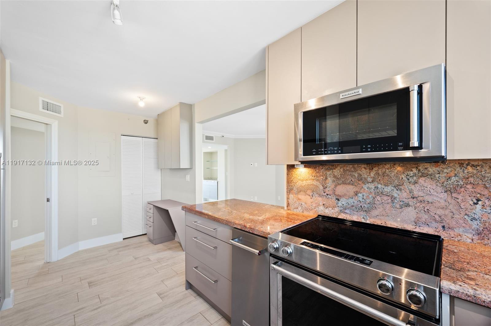 441 Valencia Ave # 1201