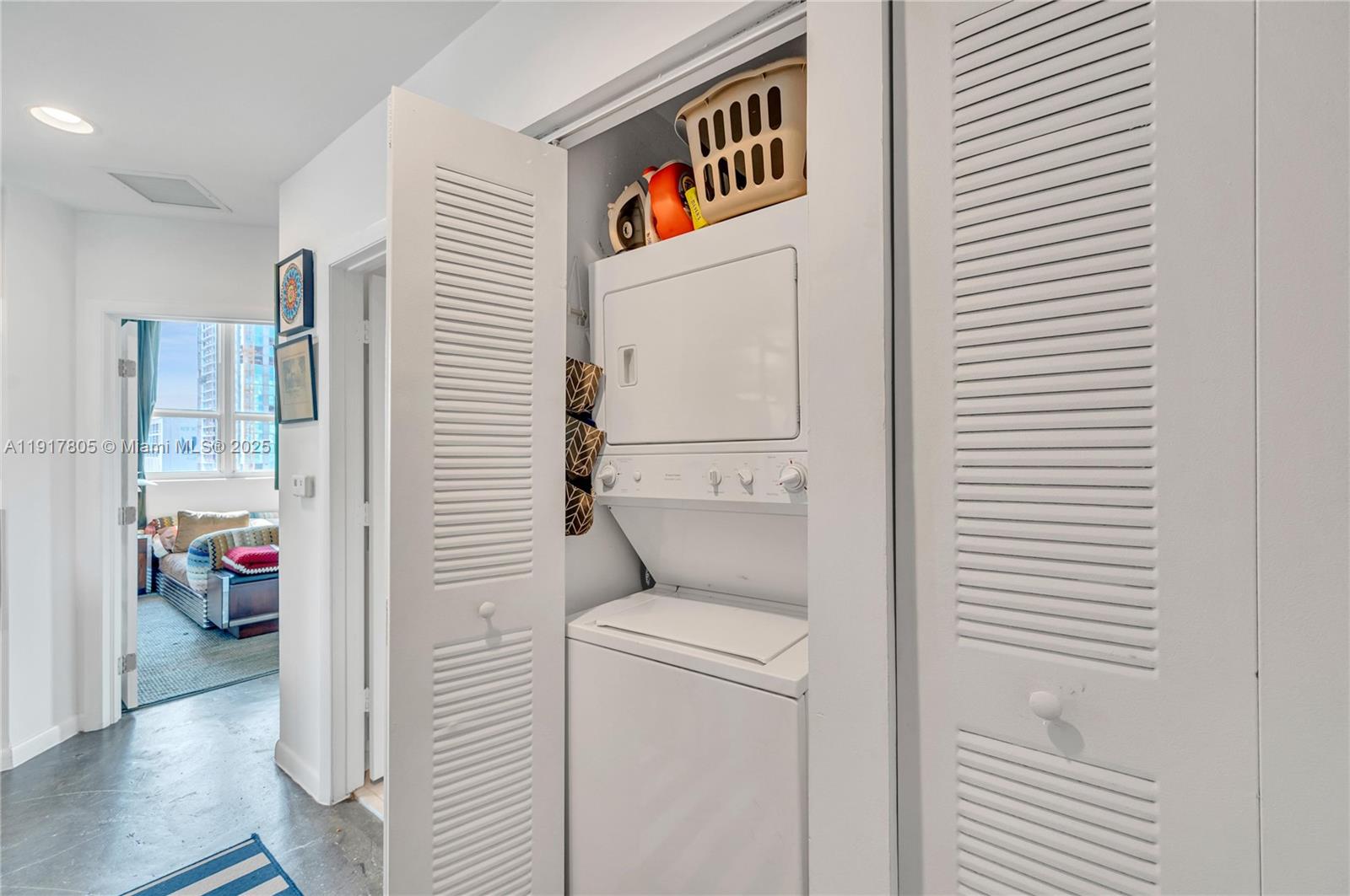 133 NE 2nd Ave # 919