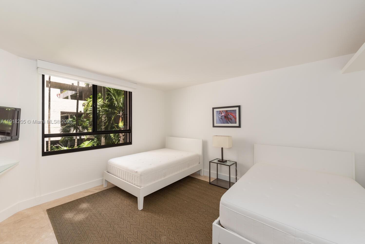 141 Crandon Blvd # 235