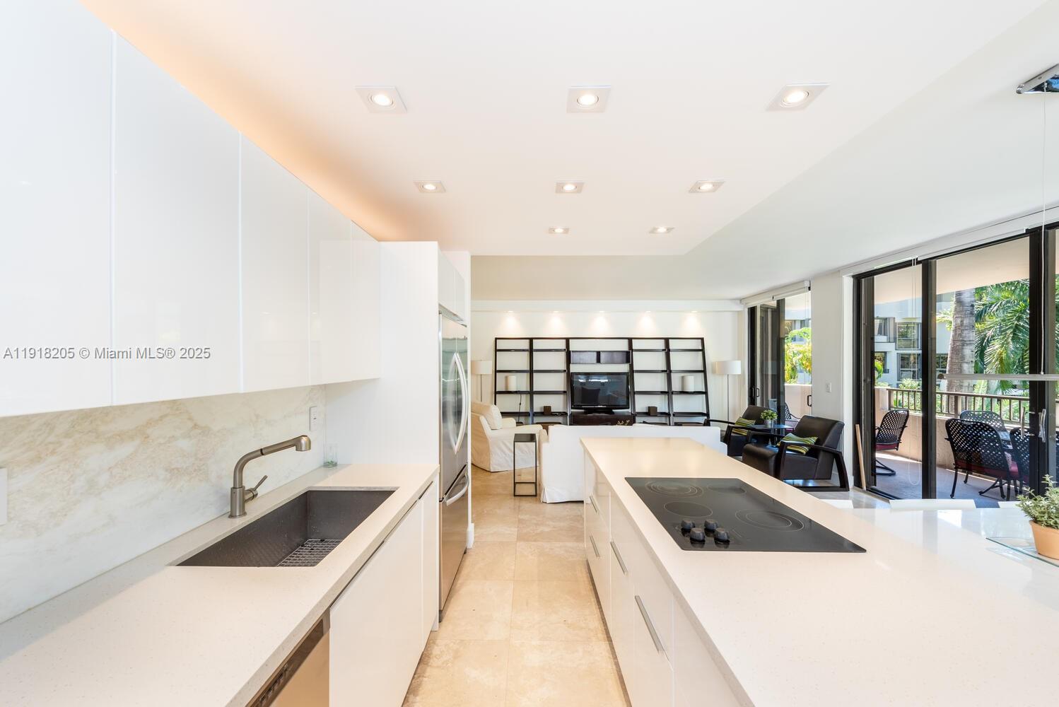 141 Crandon Blvd # 235