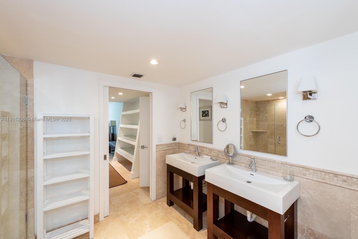 141 Crandon Blvd # 235