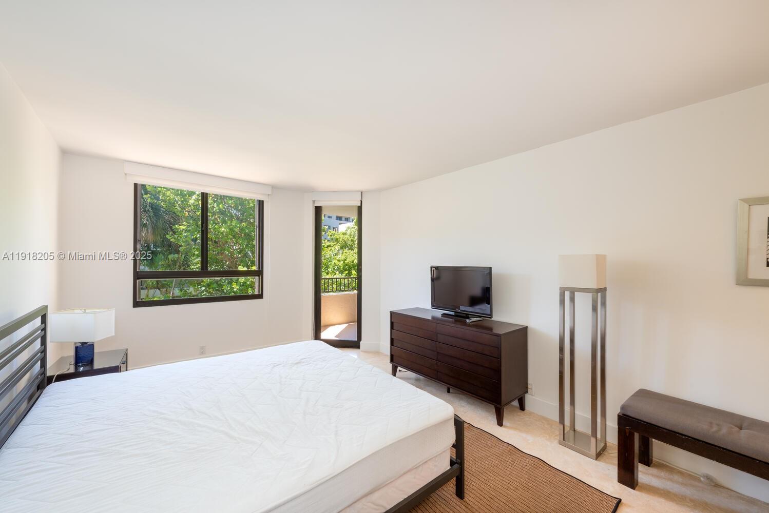 141 Crandon Blvd # 235