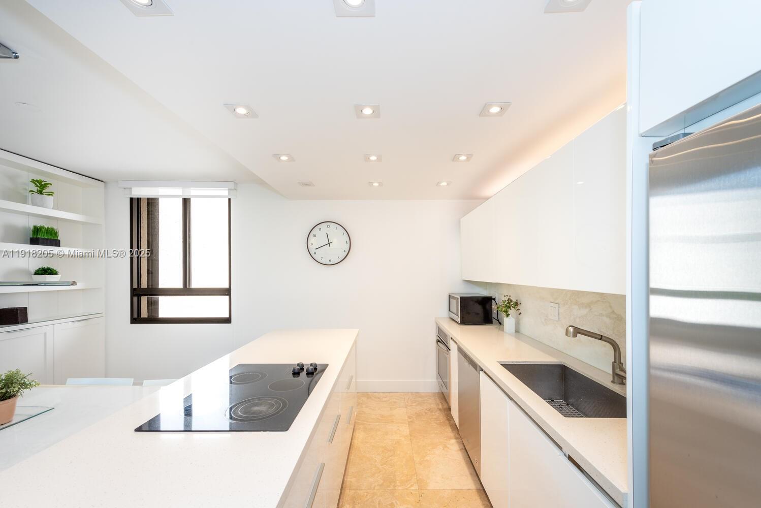 141 Crandon Blvd # 235