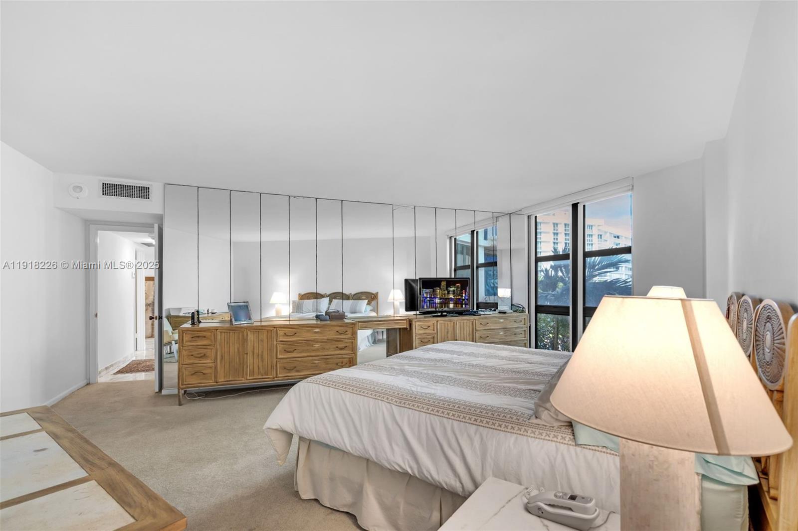 1121 Crandon Blvd # E302