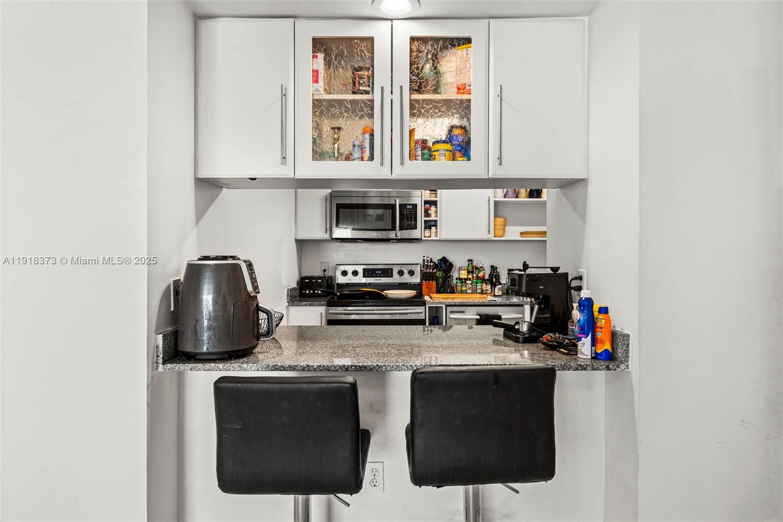 275 NE 18th St # 708