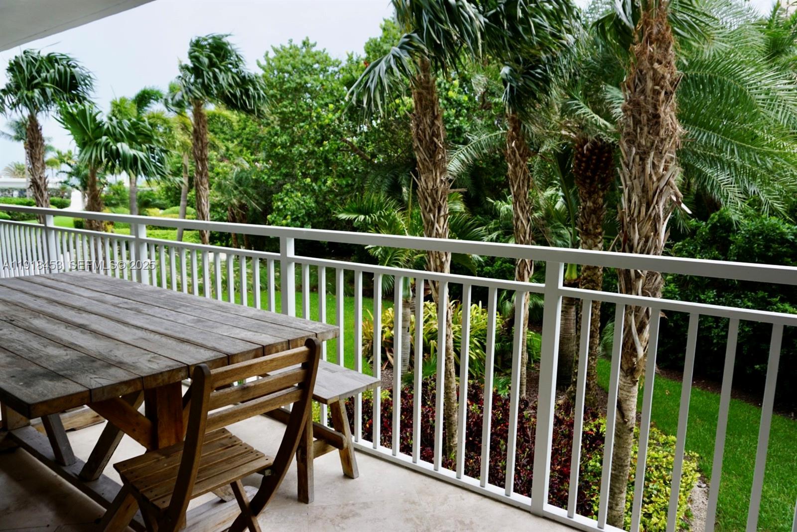 605 Ocean Dr # 2L