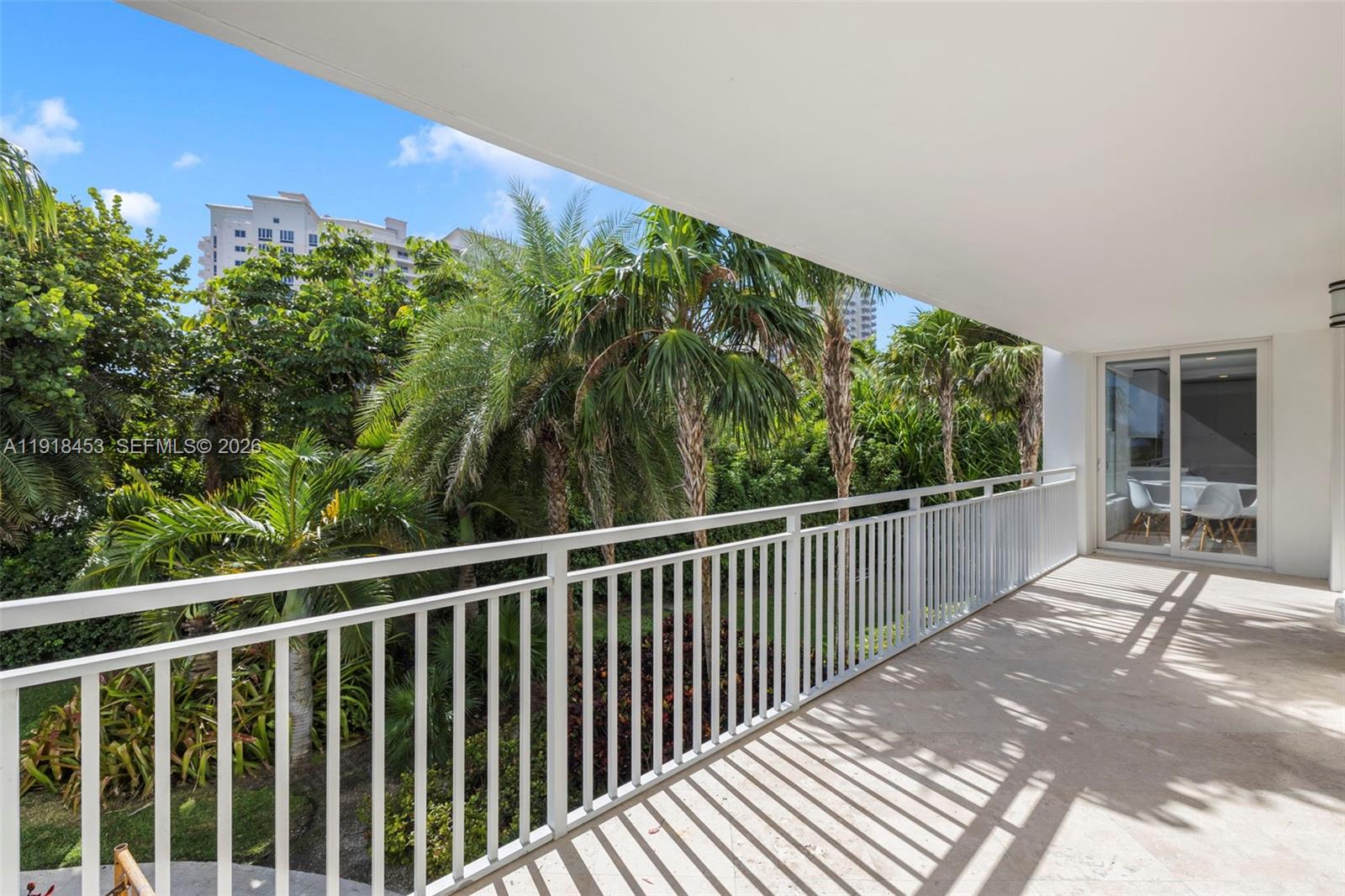605 Ocean Dr # 2L