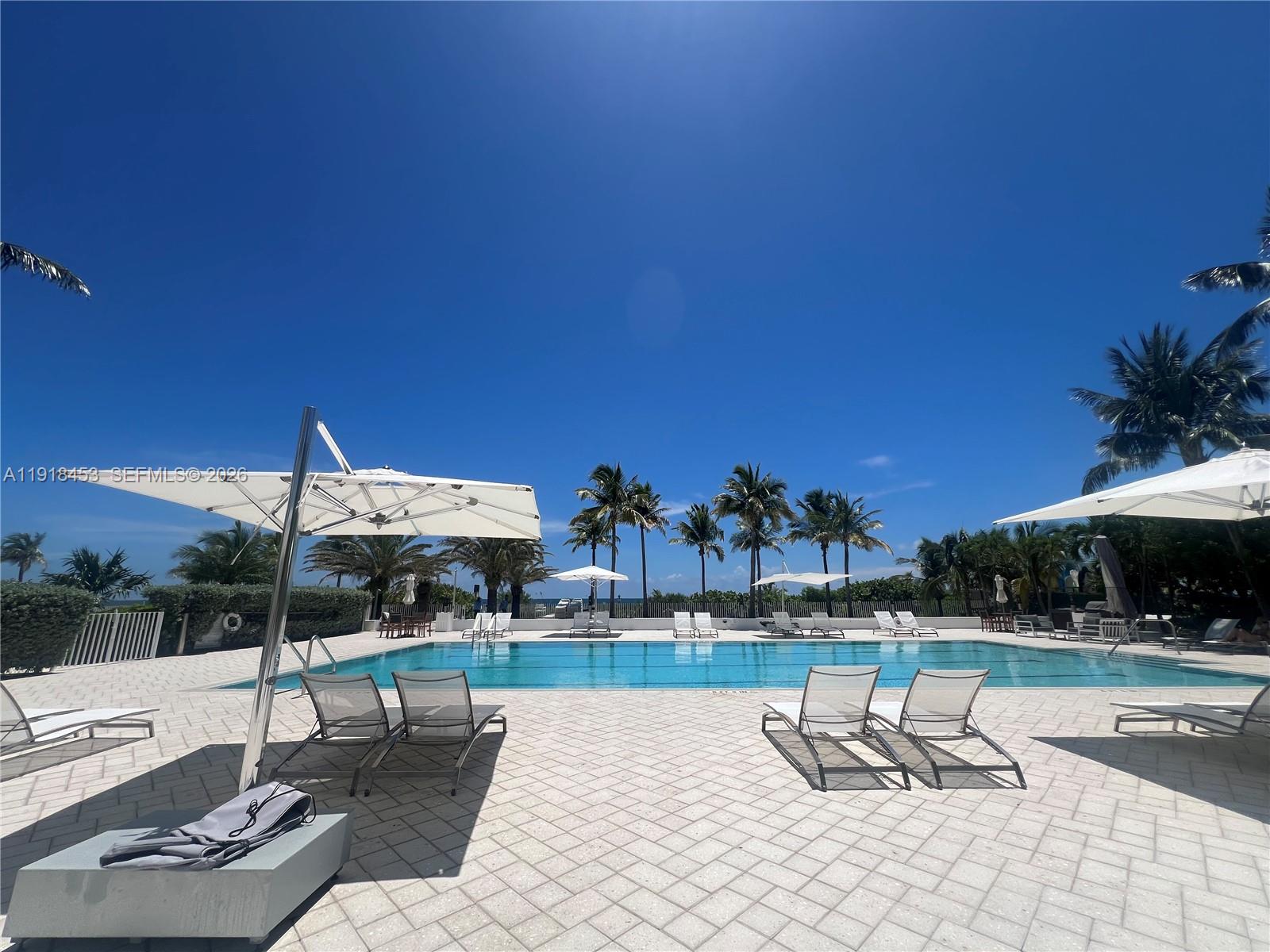 605 Ocean Dr # 2L
