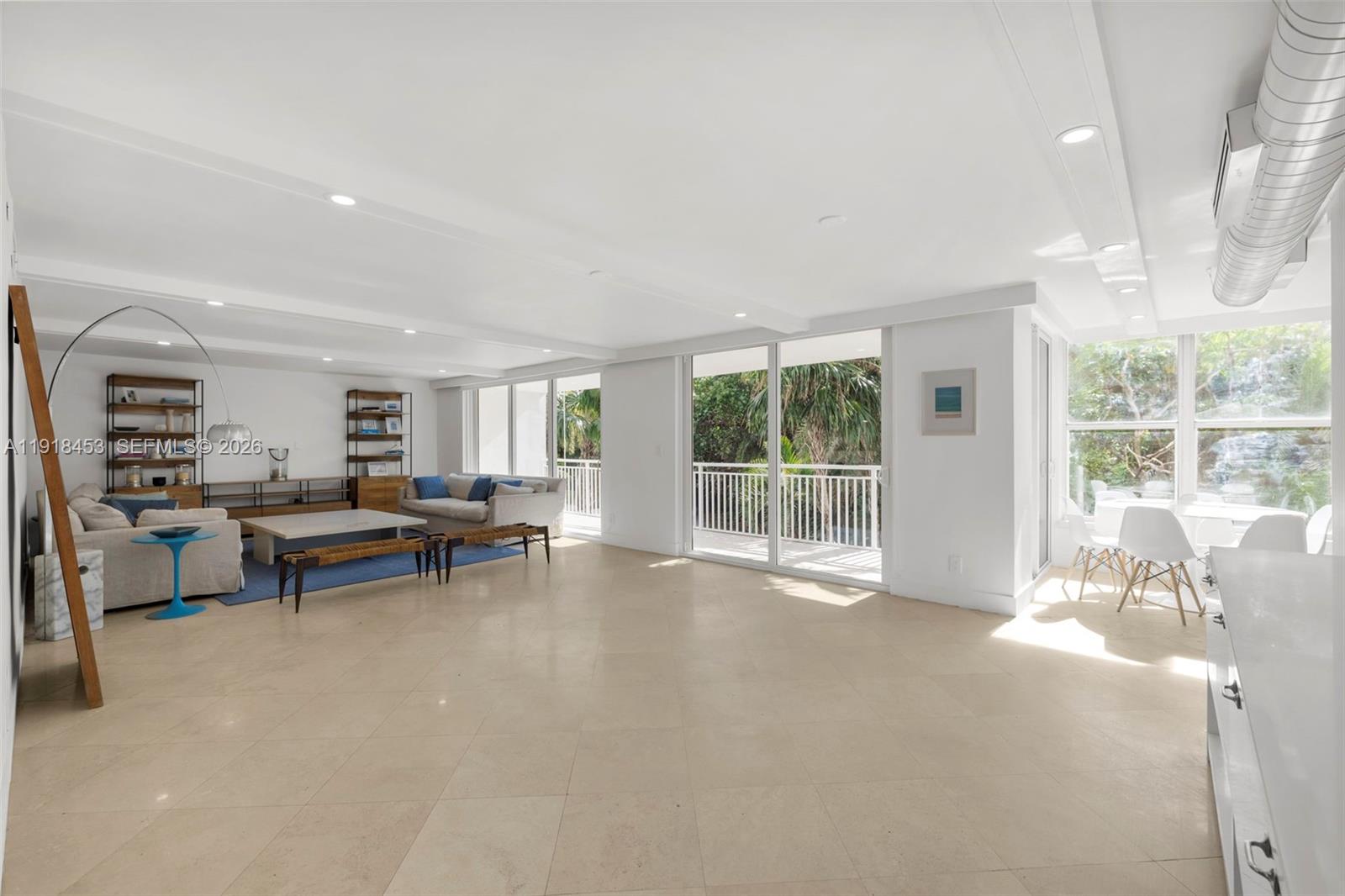 605 Ocean Dr # 2L