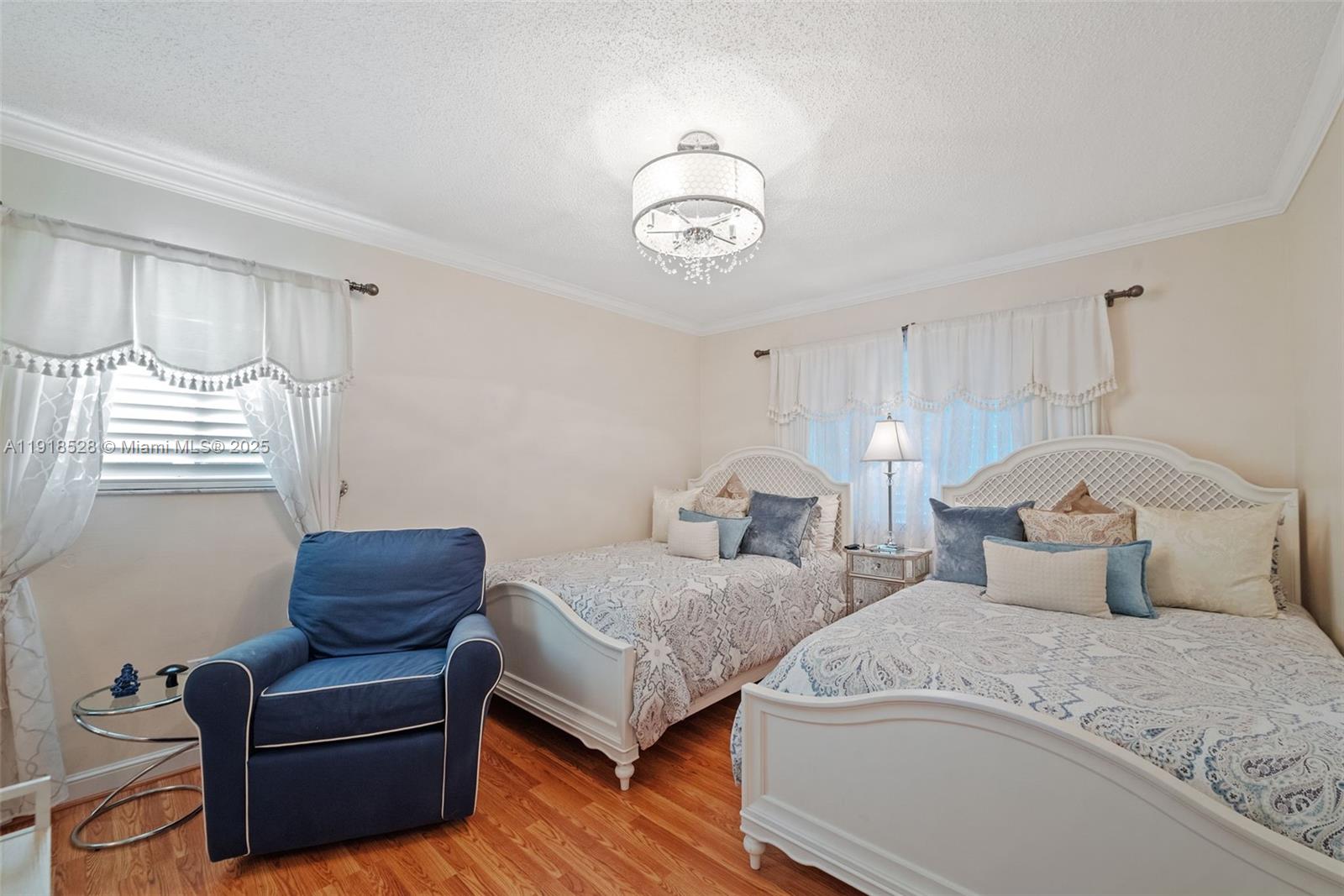 1211 Algeria Ave Unit: *