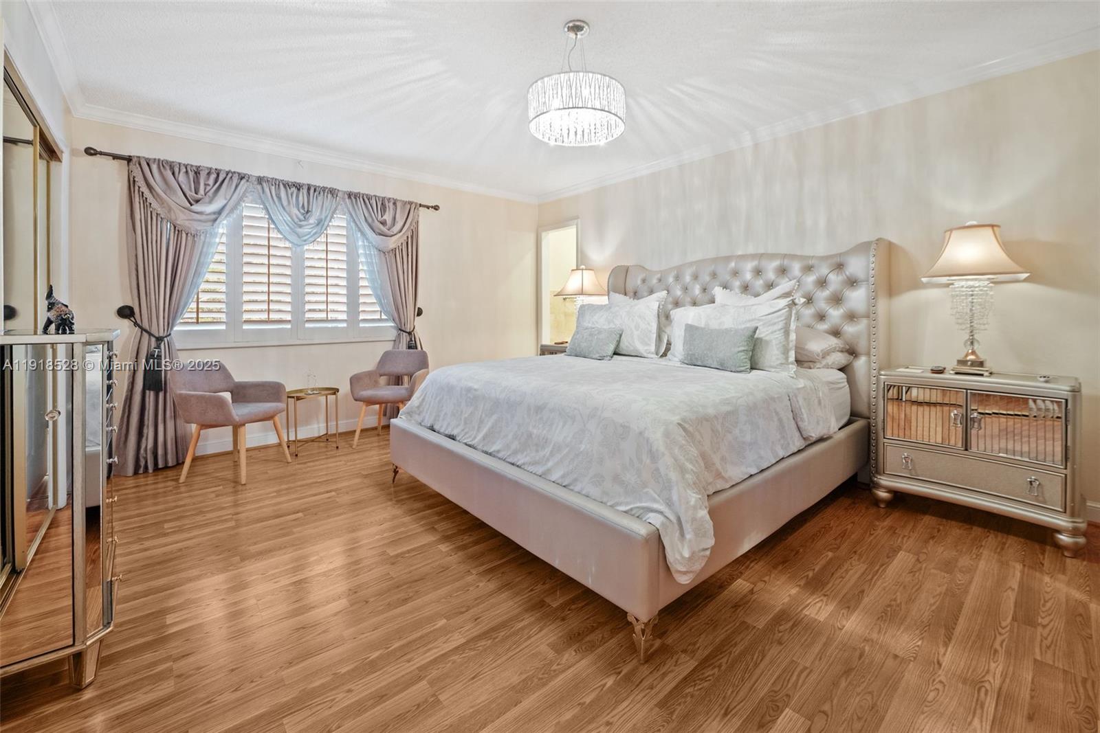 1211 Algeria Ave Unit: *