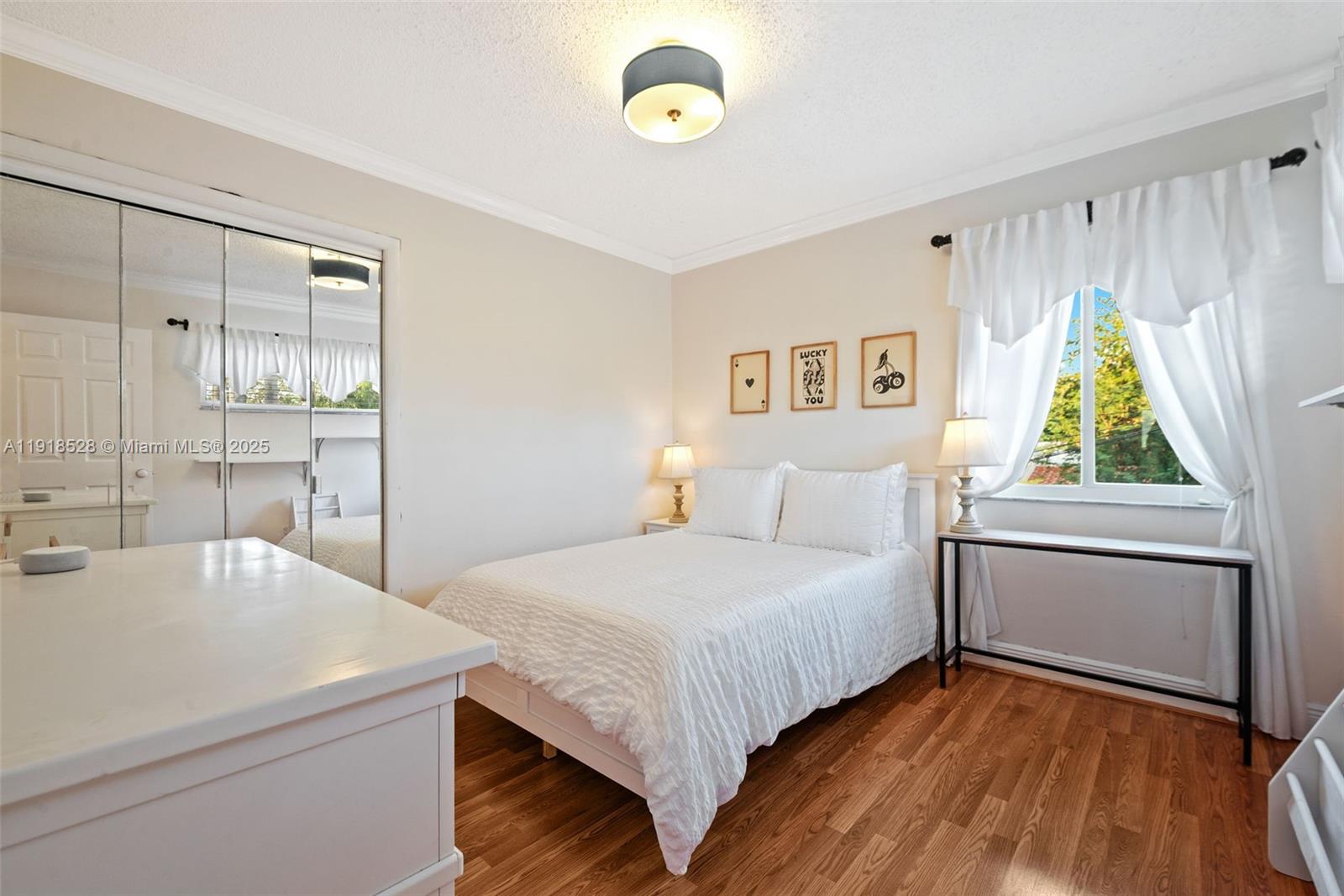 1211 Algeria Ave Unit: *