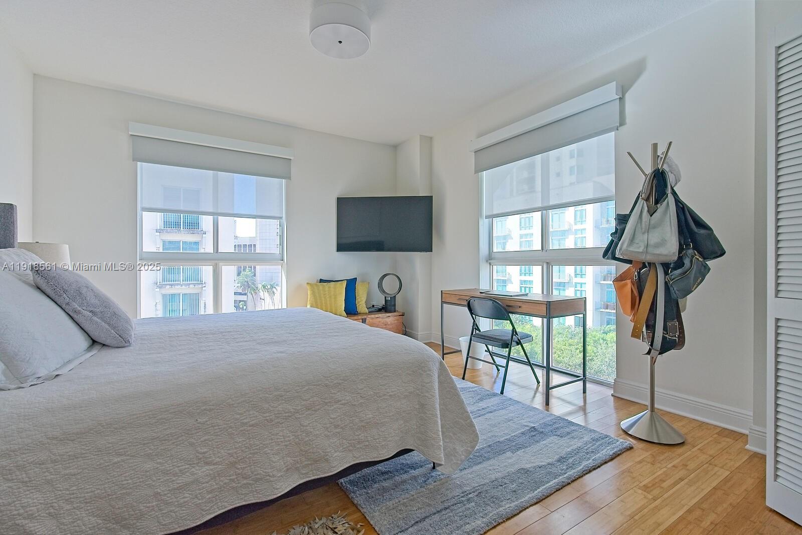 7285 SW 90th St # D613