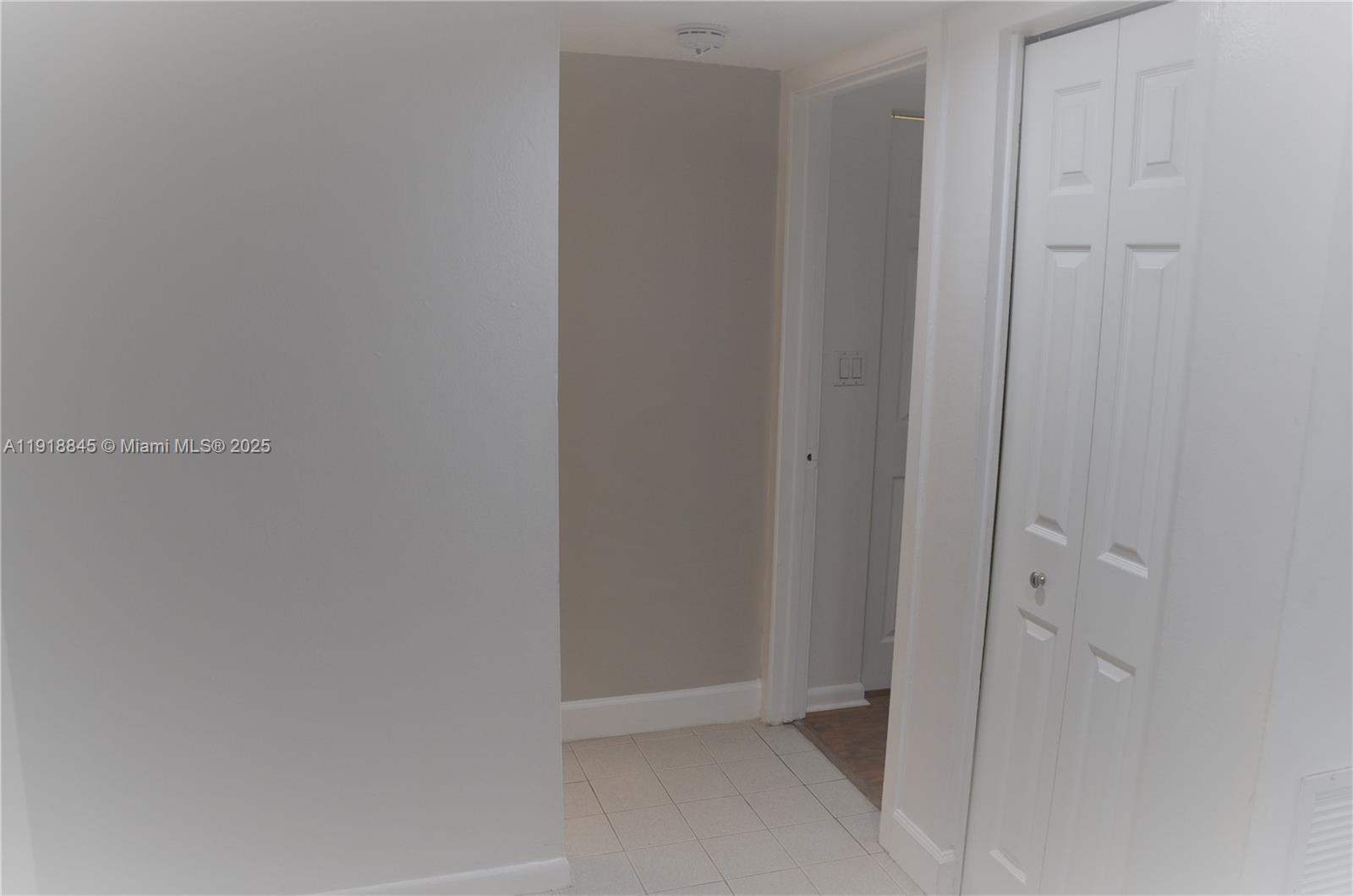 8851 N New River Canal Rd # 18E