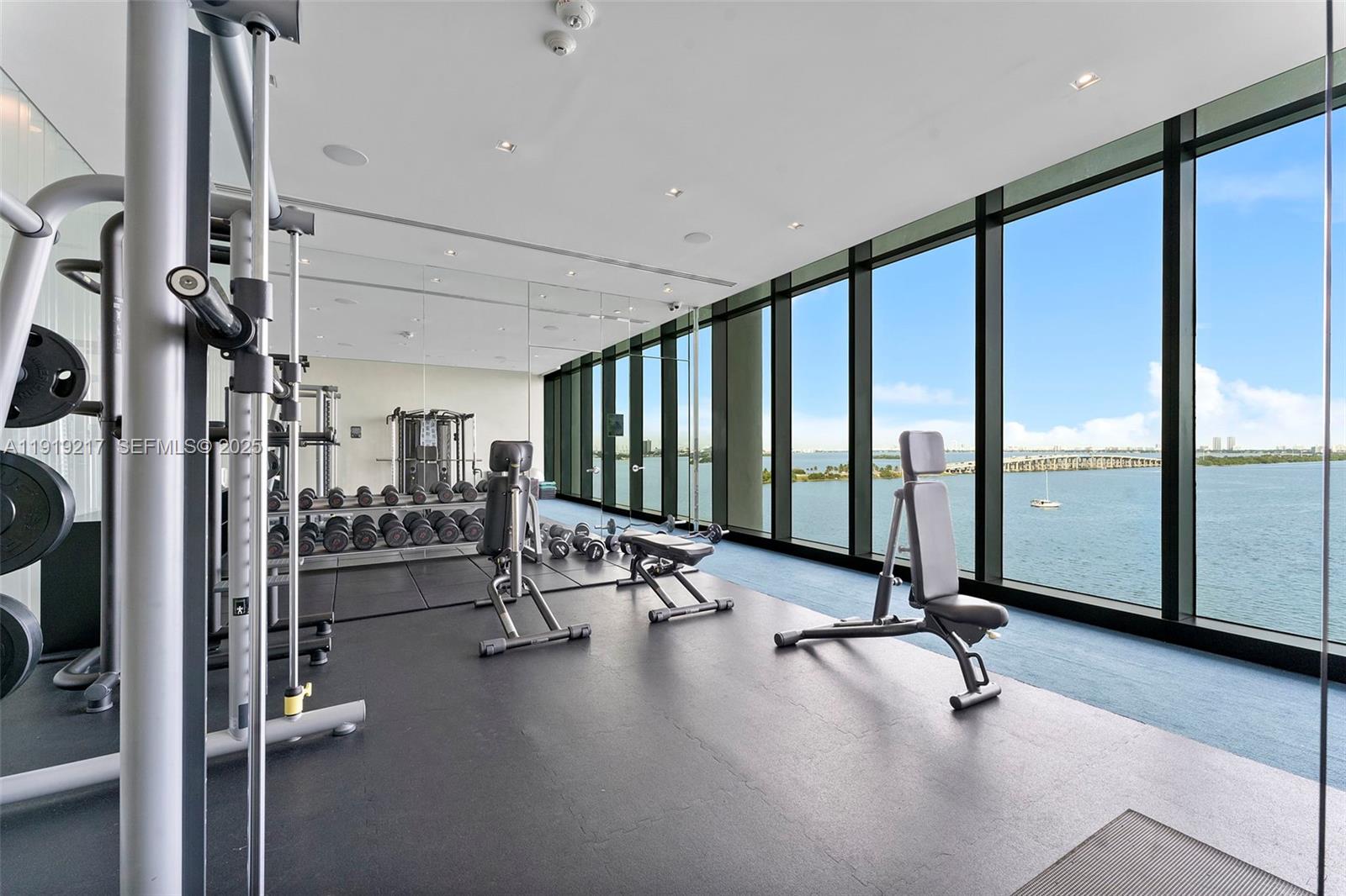 3131 NE 7th Ave # 4204