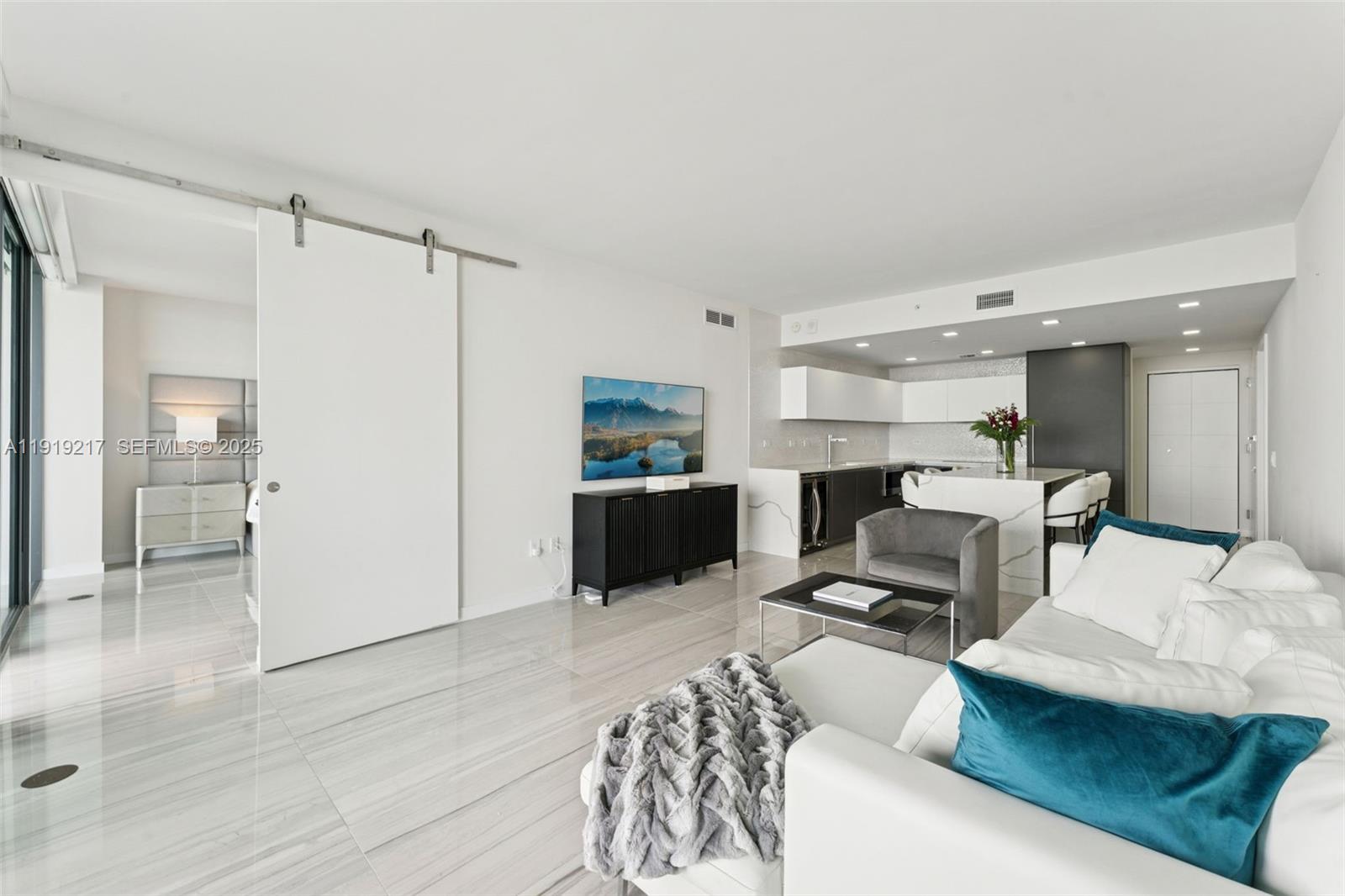 3131 NE 7th Ave # 4204