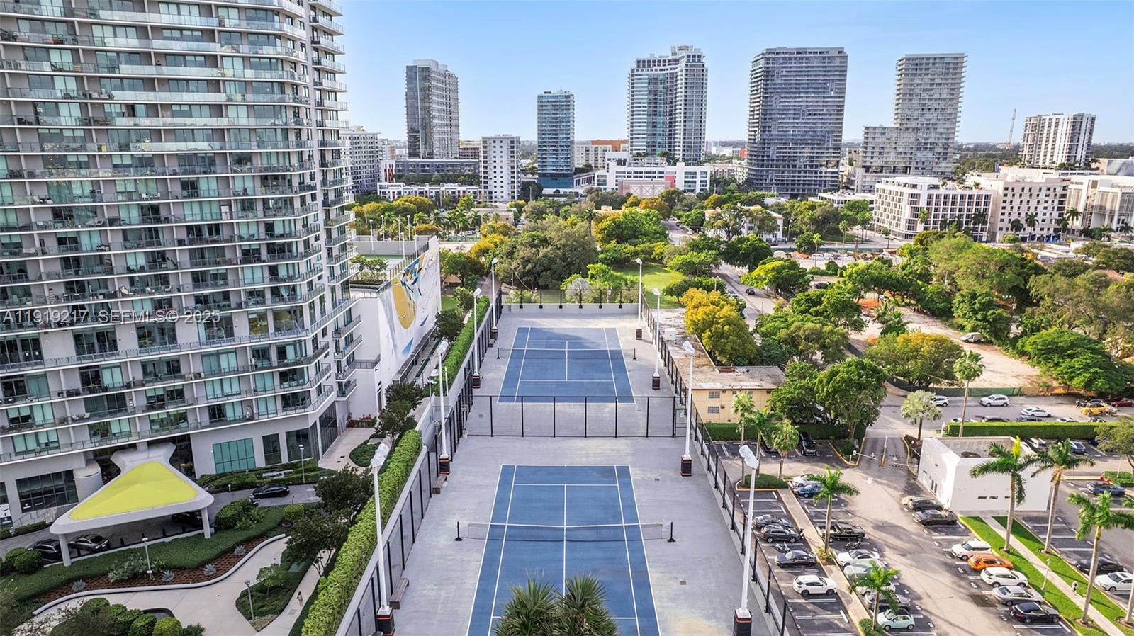 3131 NE 7th Ave # 4204