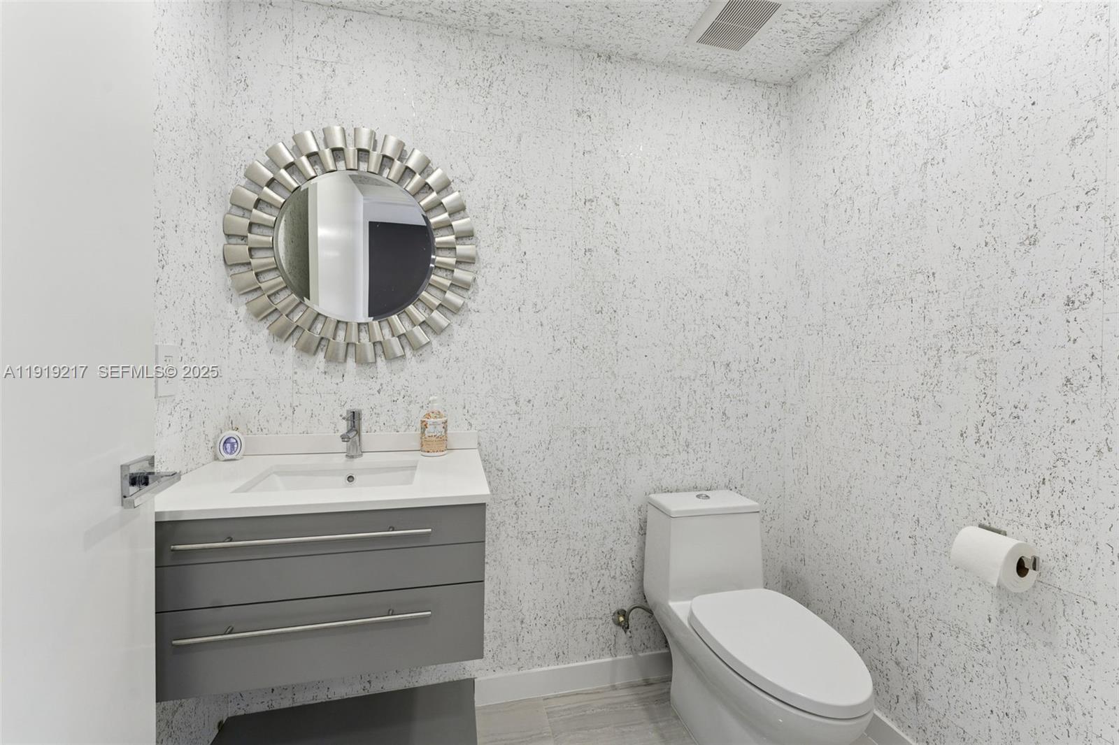 3131 NE 7th Ave # 4204