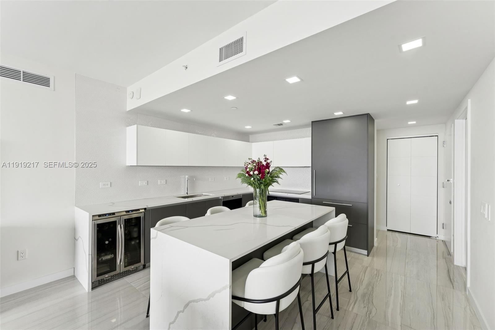 3131 NE 7th Ave # 4204