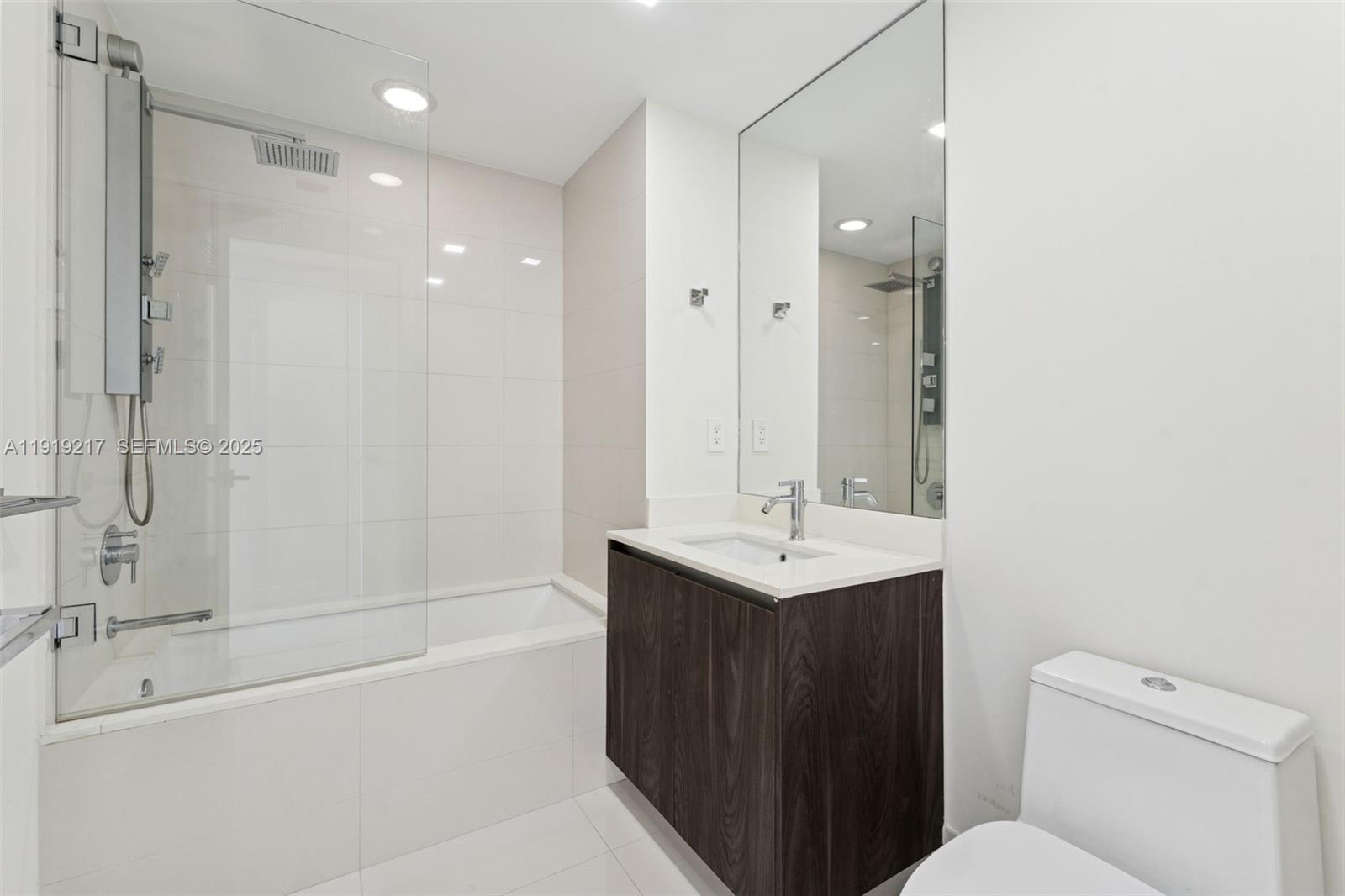 3131 NE 7th Ave # 4204