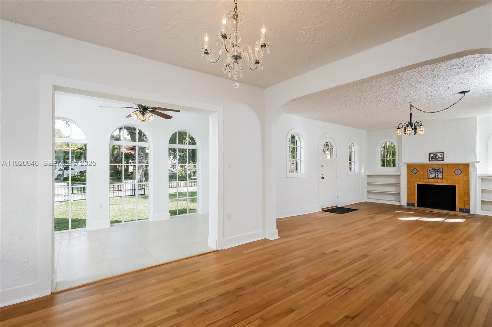 1916 Ferdinand St Unit: #