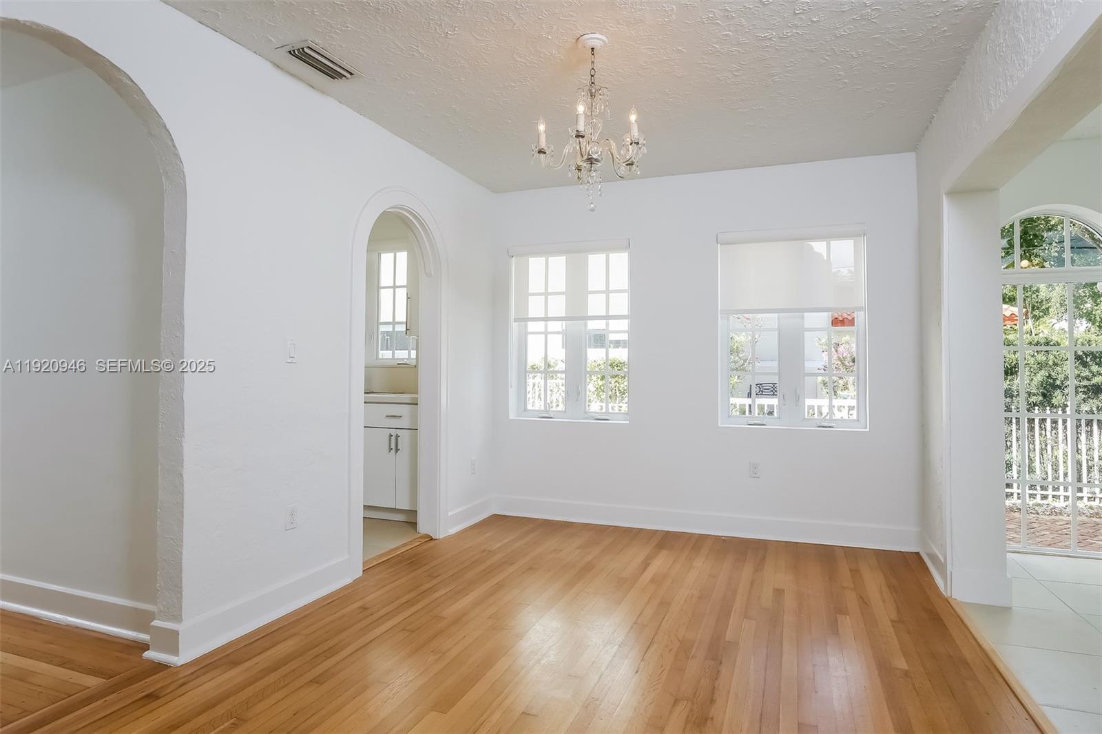 1916 Ferdinand St Unit: #