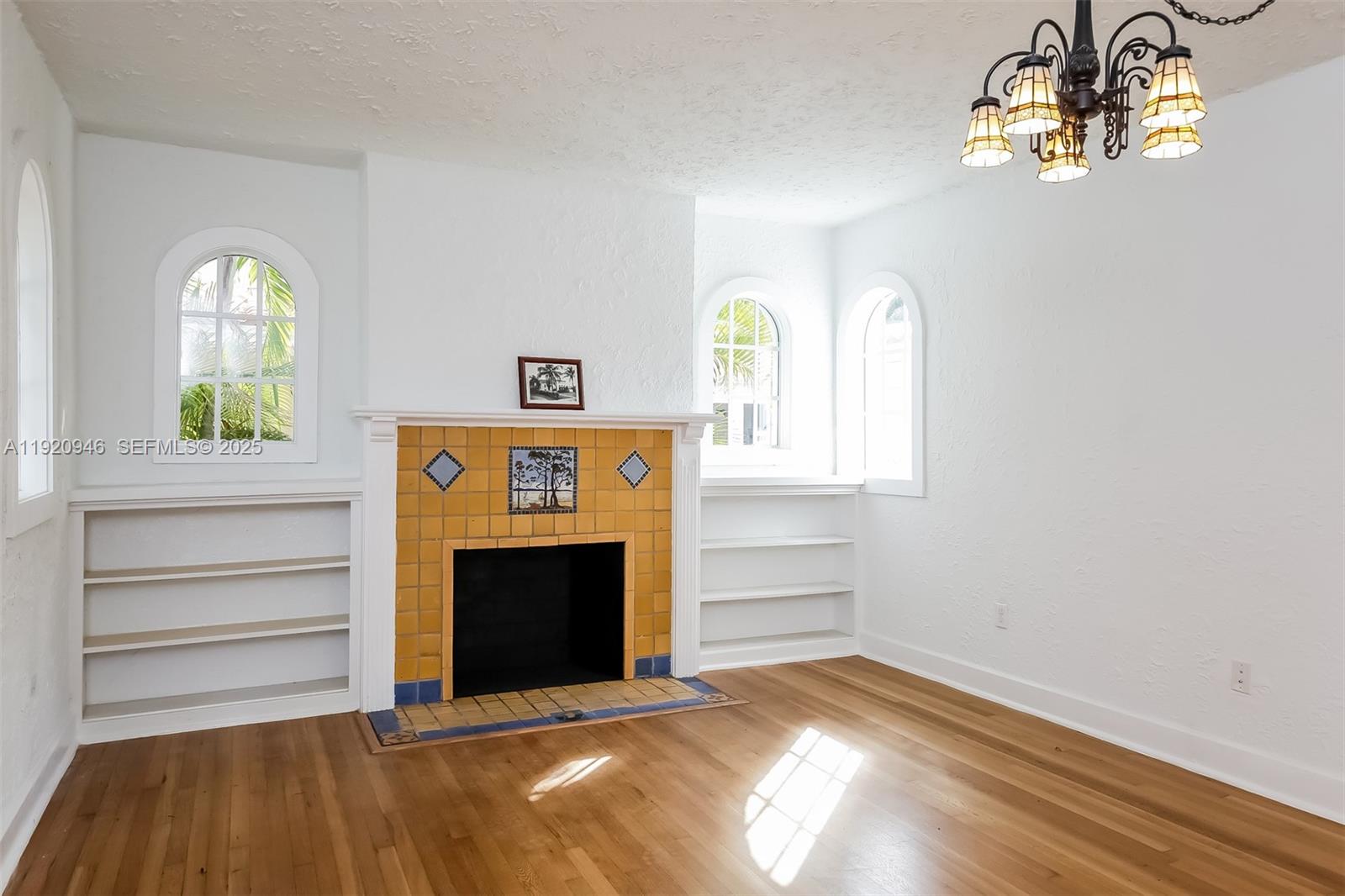 1916 Ferdinand St Unit: #