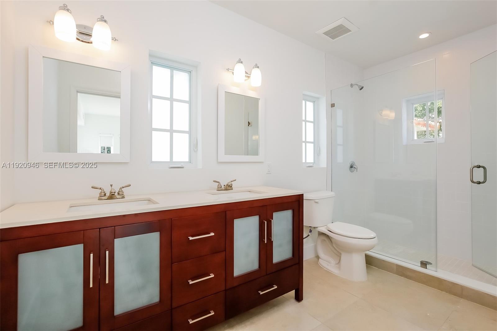 1916 Ferdinand St Unit: #