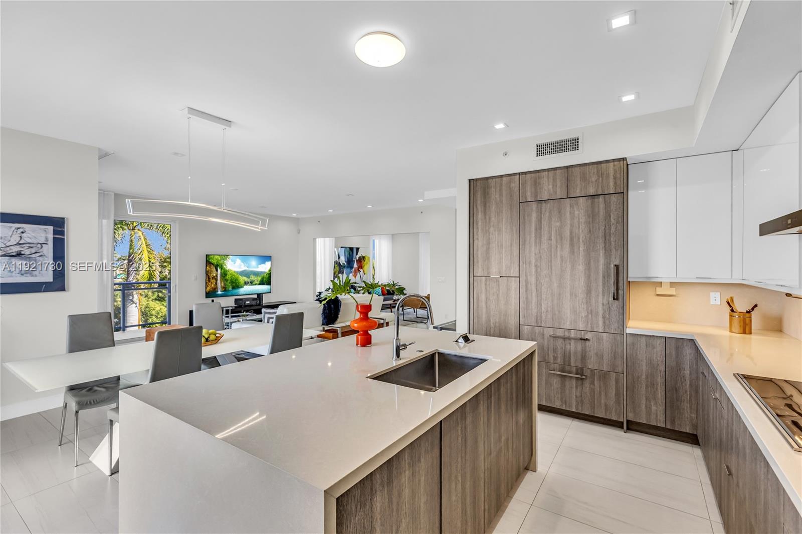 6100 N Ocean Dr # 3N