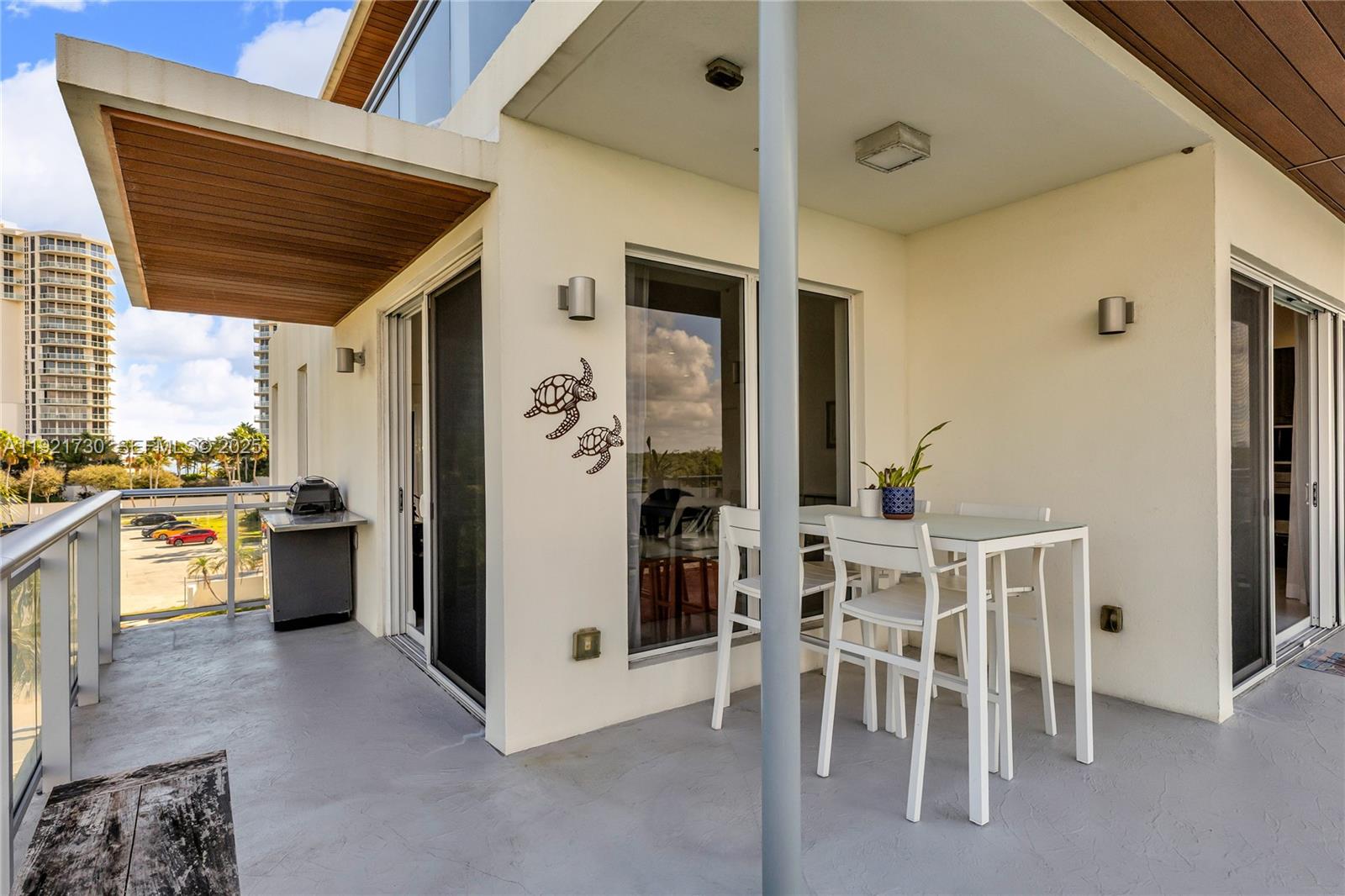 6100 N Ocean Dr # 3N