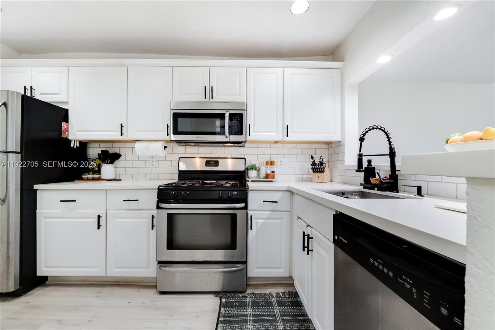 8650 SW 67th Ave # 1042