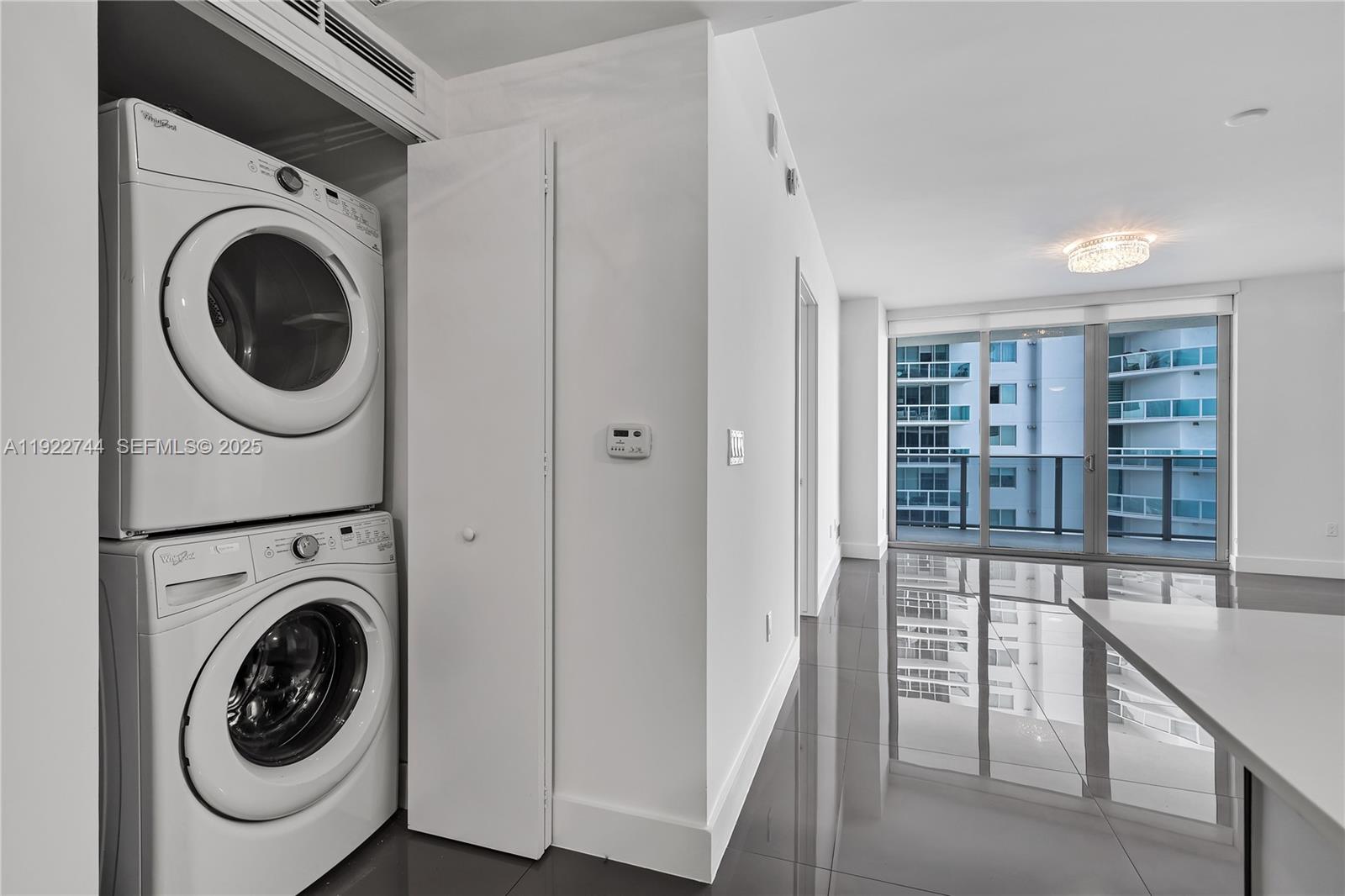 488 NE 18th St # 2311