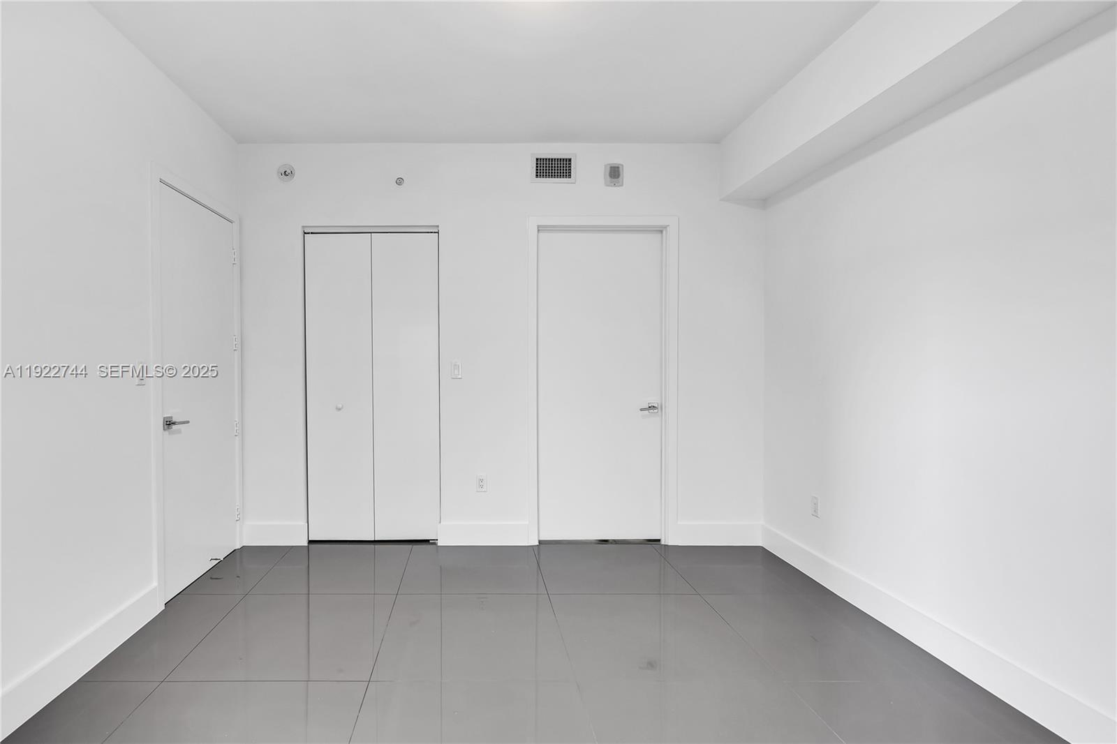 488 NE 18th St # 2311