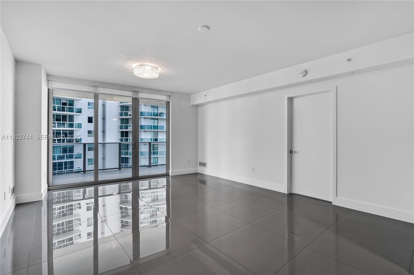 488 NE 18th St # 2311