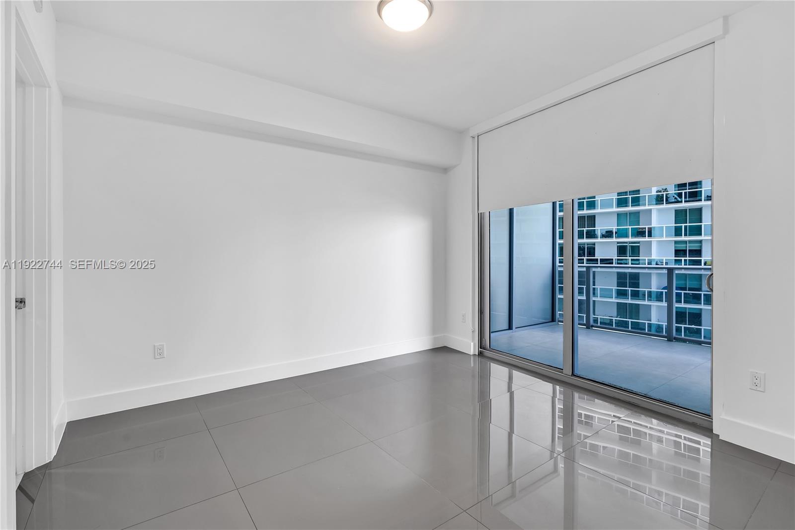 488 NE 18th St # 2311