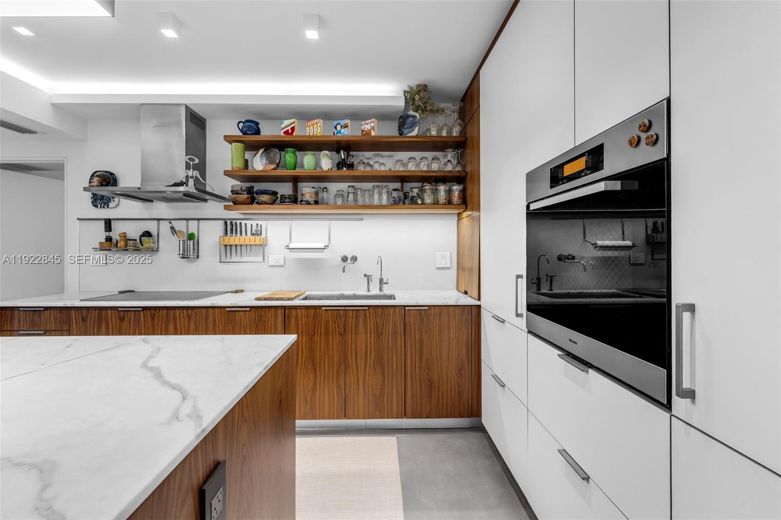 161 Crandon Blvd # 125