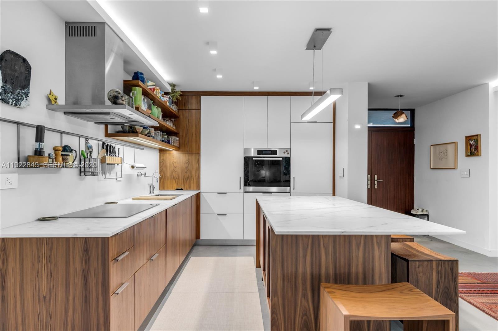 161 Crandon Blvd # 125