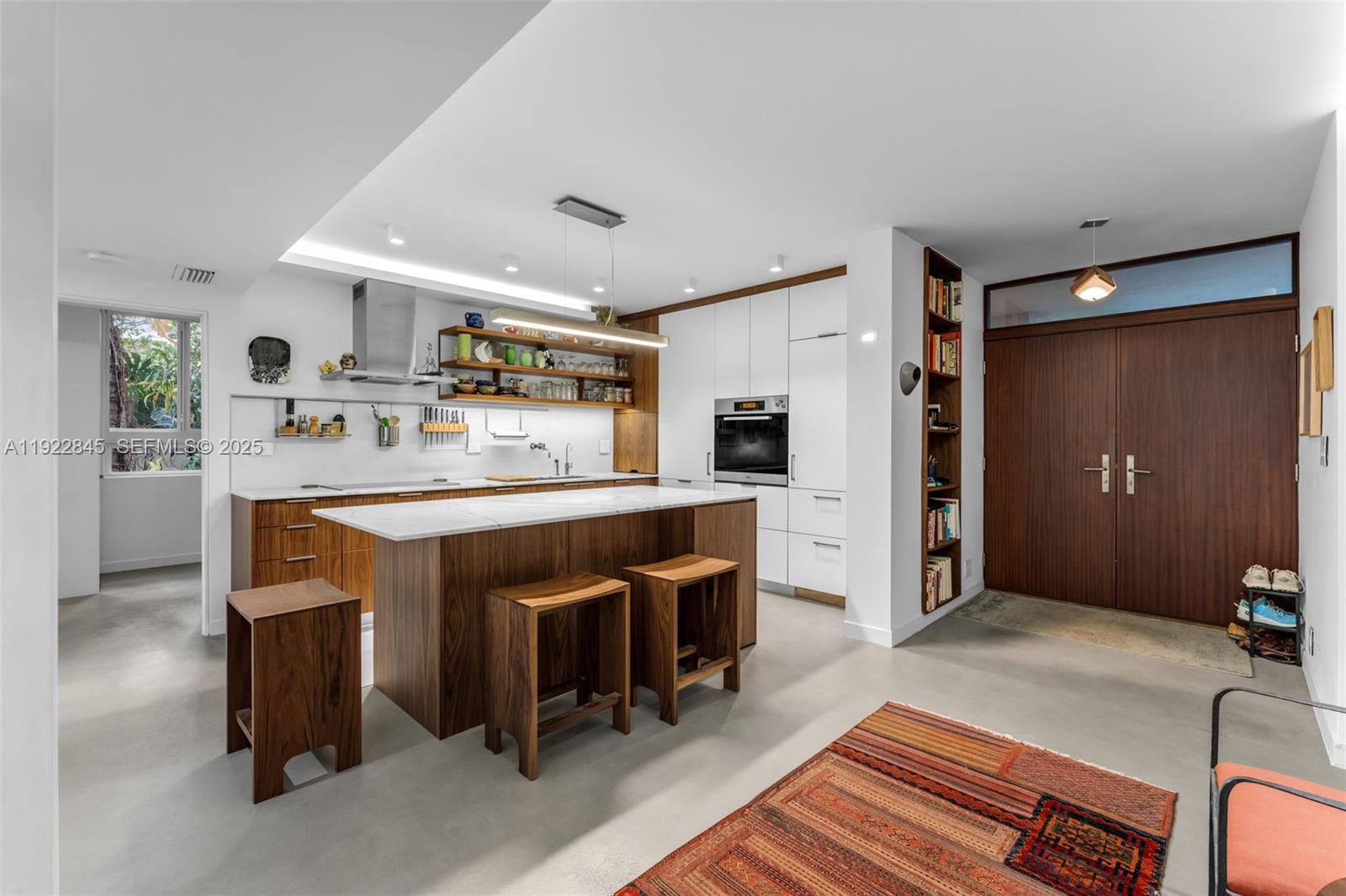 161 Crandon Blvd # 125