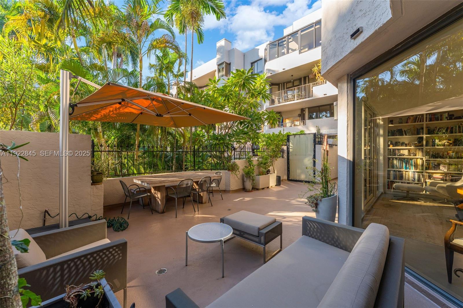 161 Crandon Blvd # 125