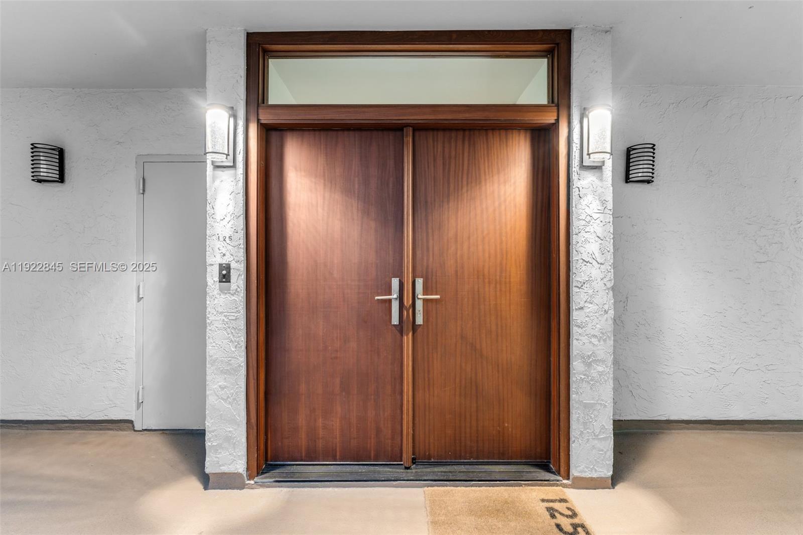 161 Crandon Blvd # 125