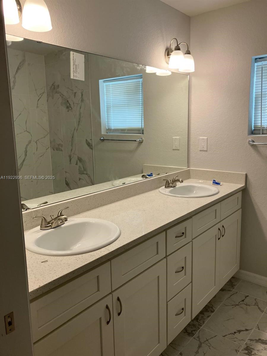 434 POINSETTIA AVE # 434