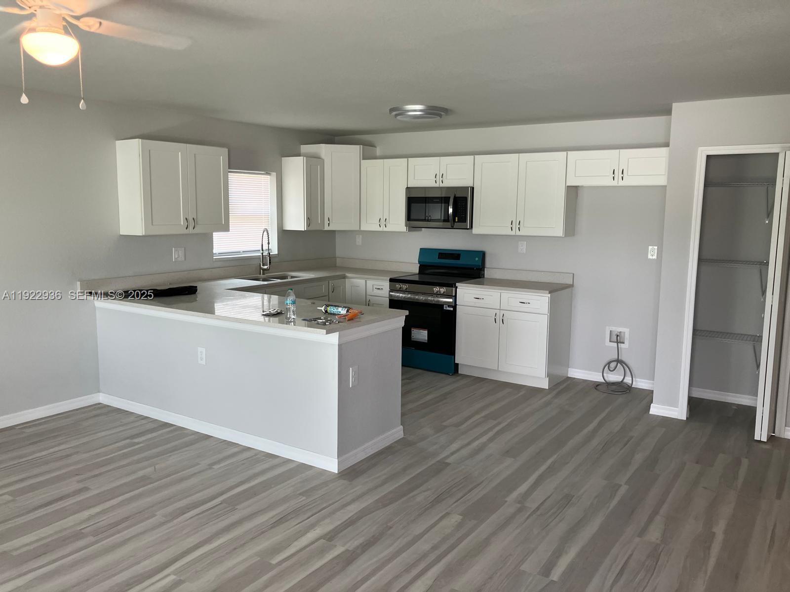 434 POINSETTIA AVE # 434