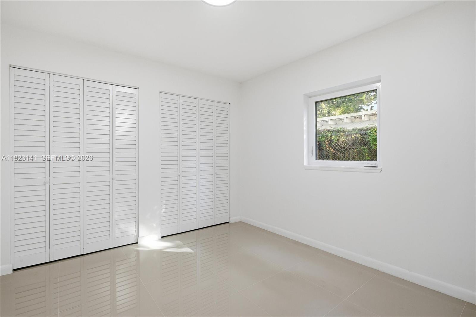 1045 SW 25th Ave